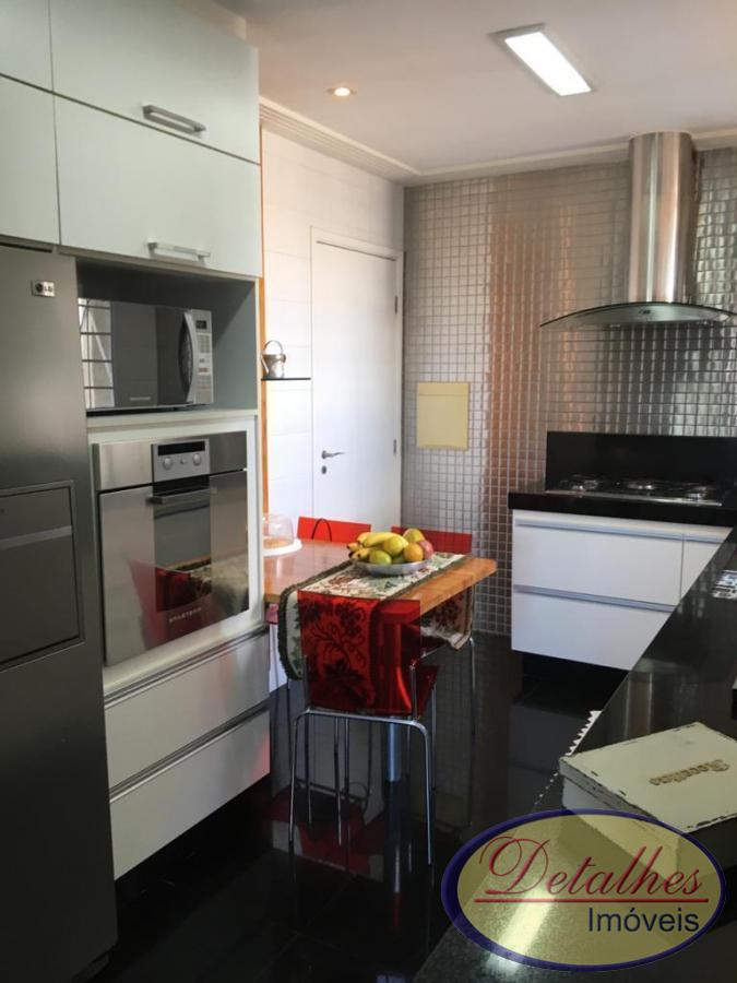 Apartamento à venda com 4 quartos, 300m² - Foto 9