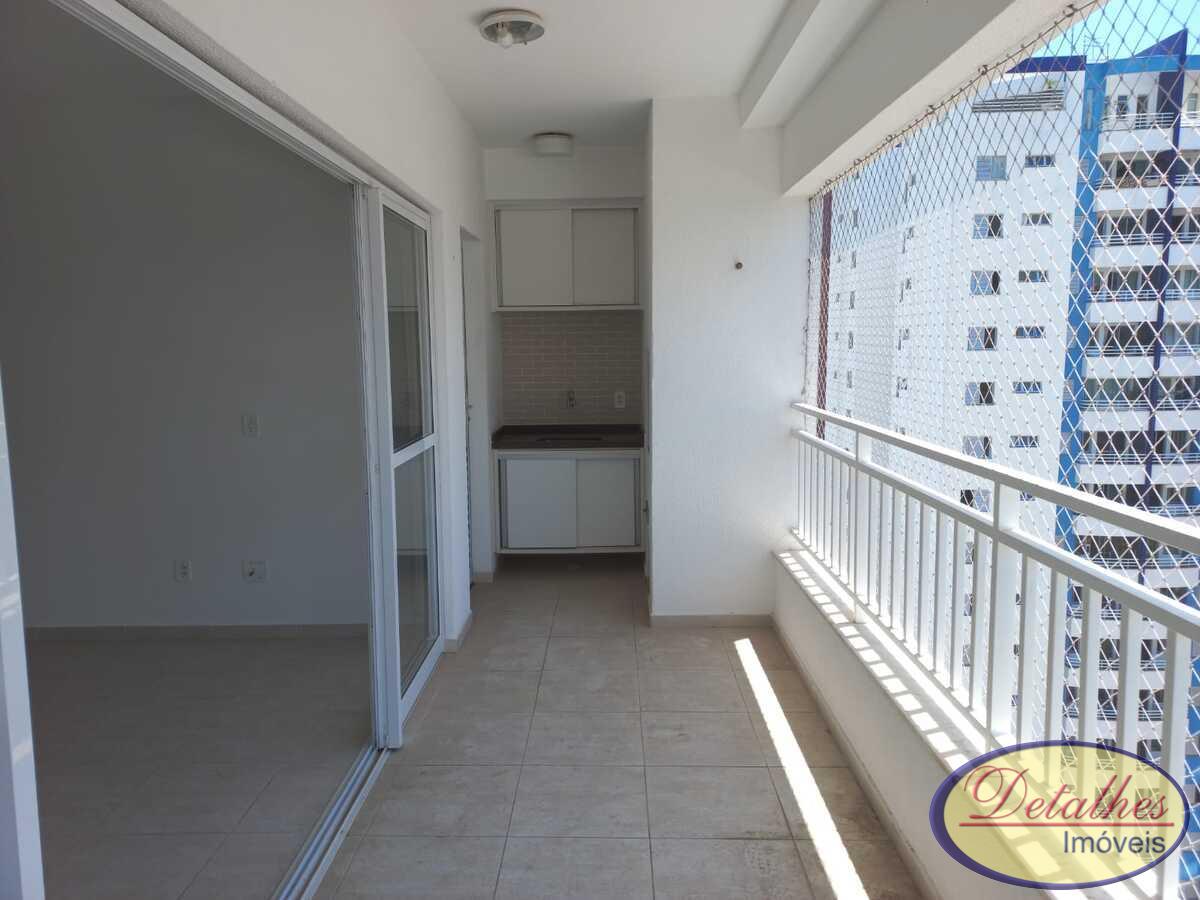 Apartamento à venda com 2 quartos, 72m² - Foto 4