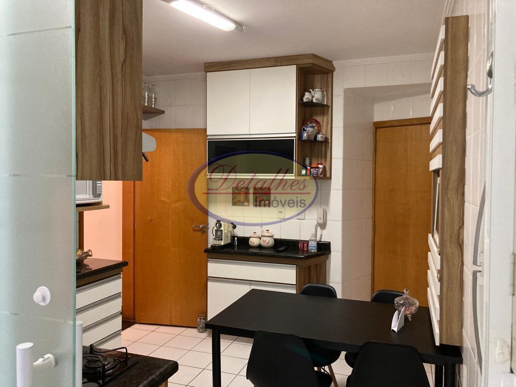 Apartamento à venda com 3 quartos, 94m² - Foto 9