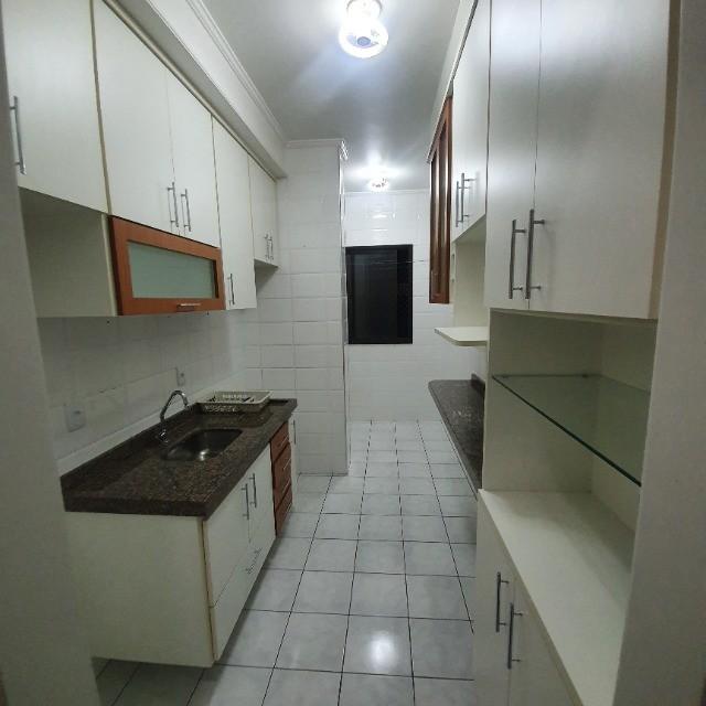 Apartamento à venda com 2 quartos, 65m² - Foto 9