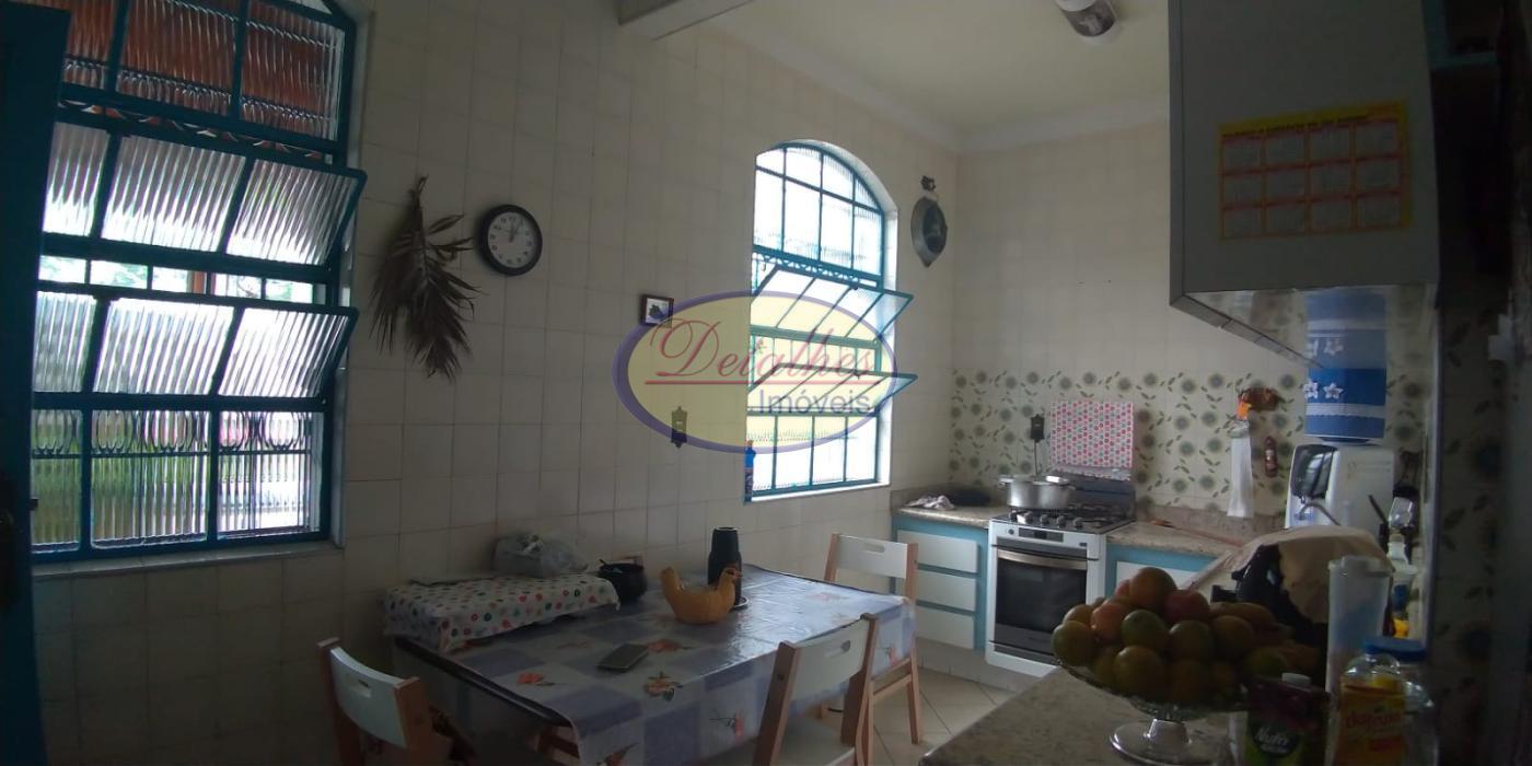 Casa à venda com 3 quartos, 300m² - Foto 32