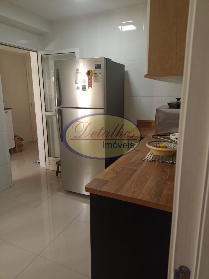 Apartamento à venda com 3 quartos, 119m² - Foto 15