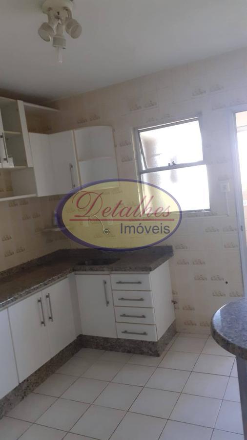 Apartamento à venda com 2 quartos, 74m² - Foto 3