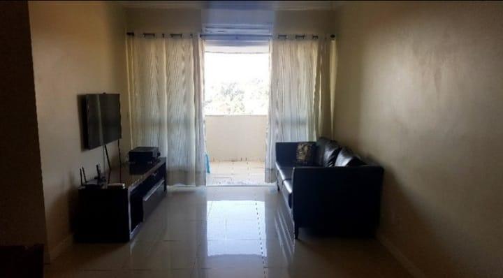 Apartamento à venda com 3 quartos, 106m² - Foto 2