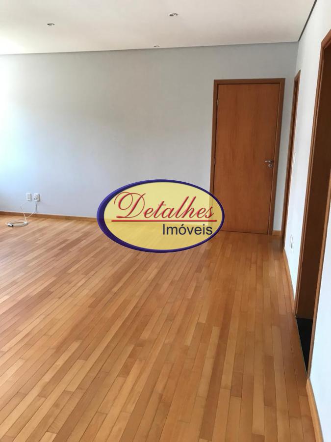 Apartamento à venda com 3 quartos, 125m² - Foto 1