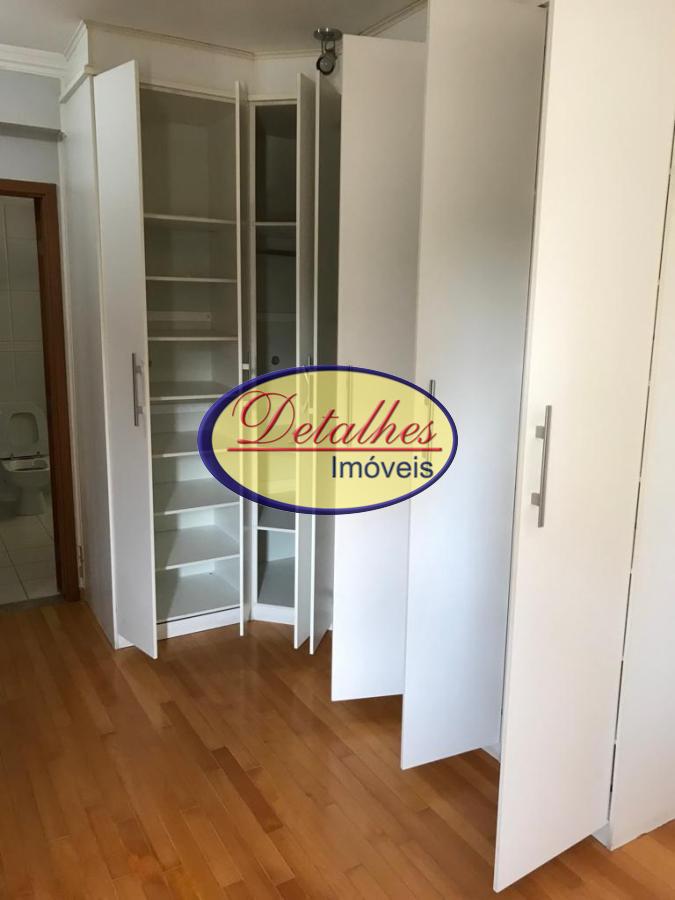 Apartamento à venda com 3 quartos, 125m² - Foto 7