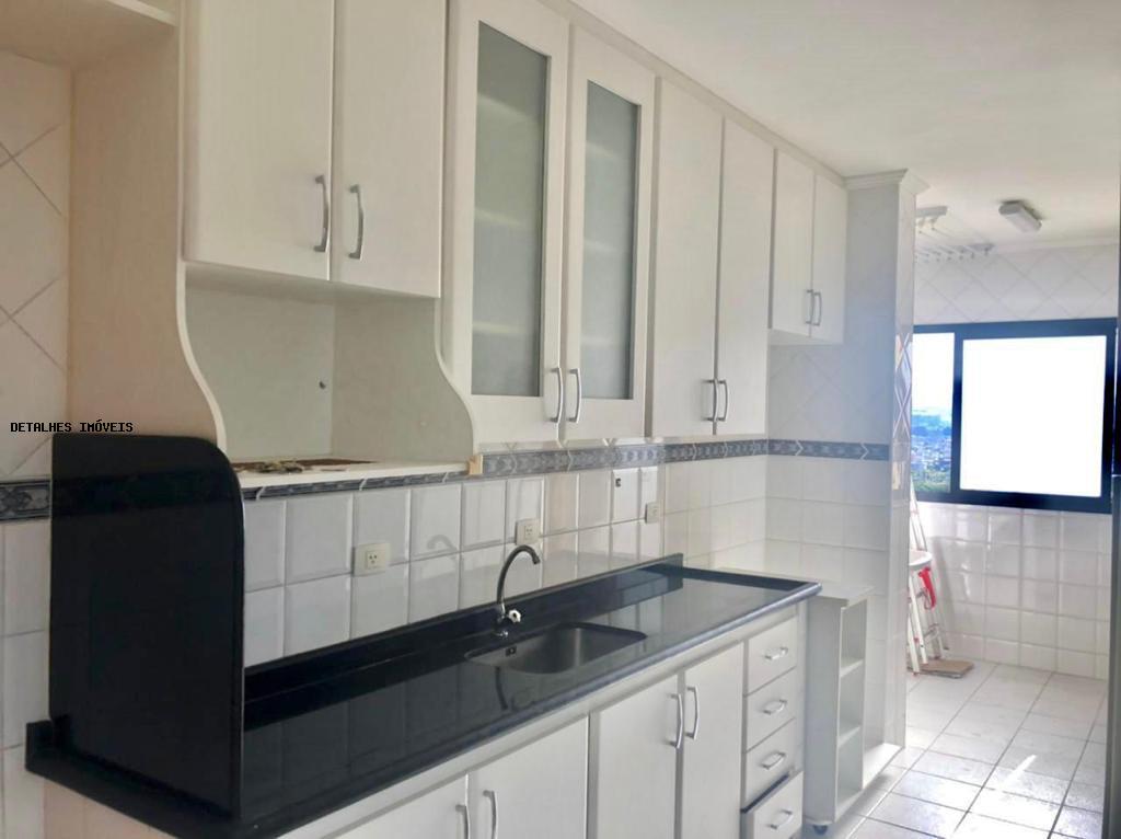 Apartamento à venda com 4 quartos, 126m² - Foto 14