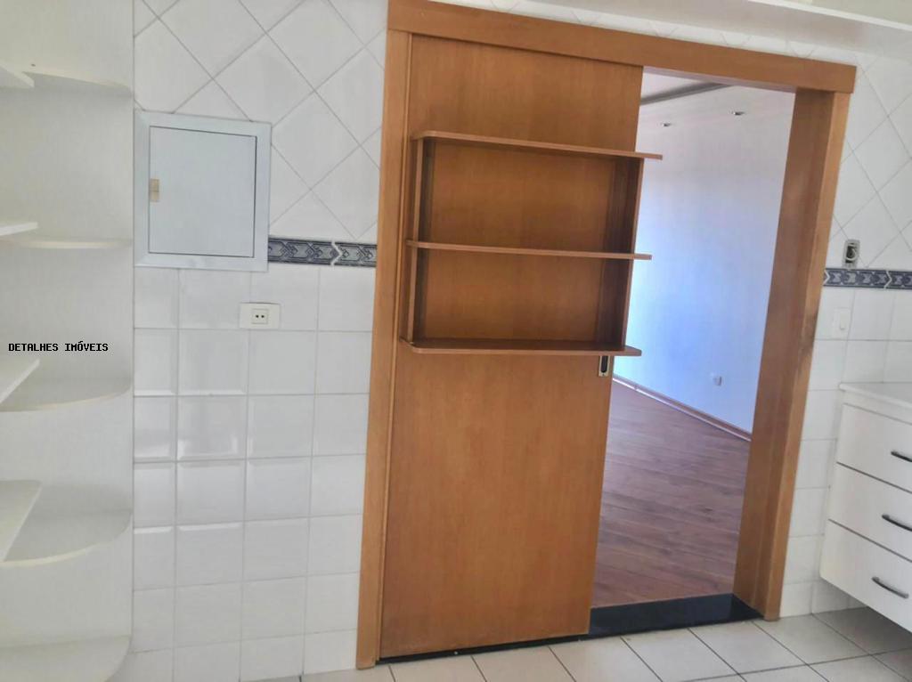 Apartamento à venda com 4 quartos, 126m² - Foto 18