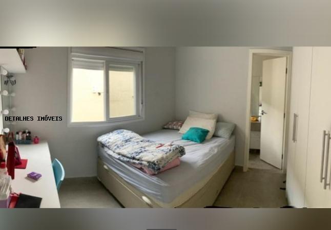 Casa à venda com 4 quartos, 270m² - Foto 8