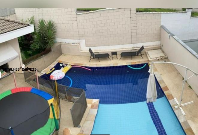 Casa à venda com 4 quartos, 270m² - Foto 15