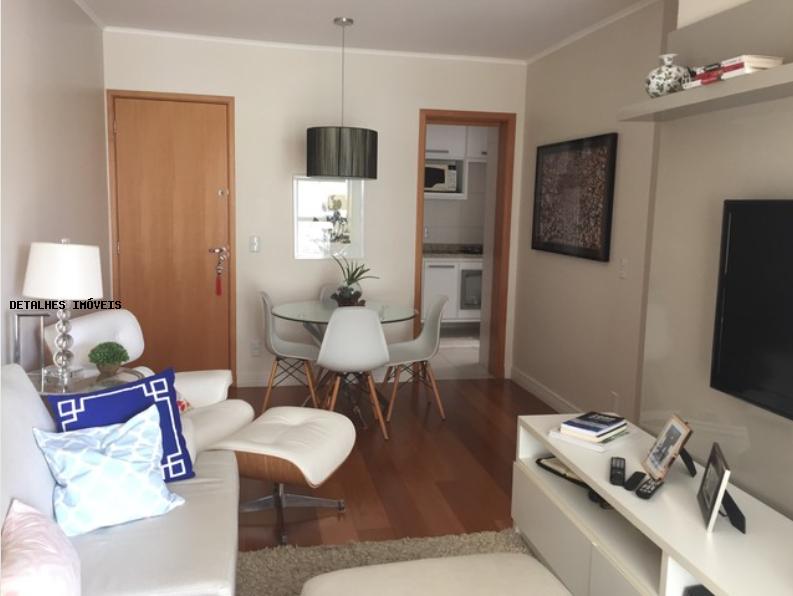 Apartamento à venda com 3 quartos, 77m² - Foto 1