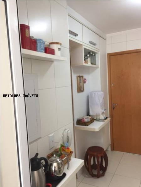 Apartamento à venda com 3 quartos, 77m² - Foto 14