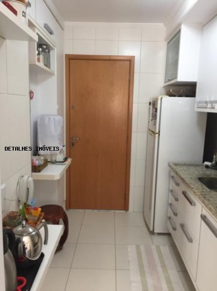 Apartamento à venda com 3 quartos, 77m² - Foto 15