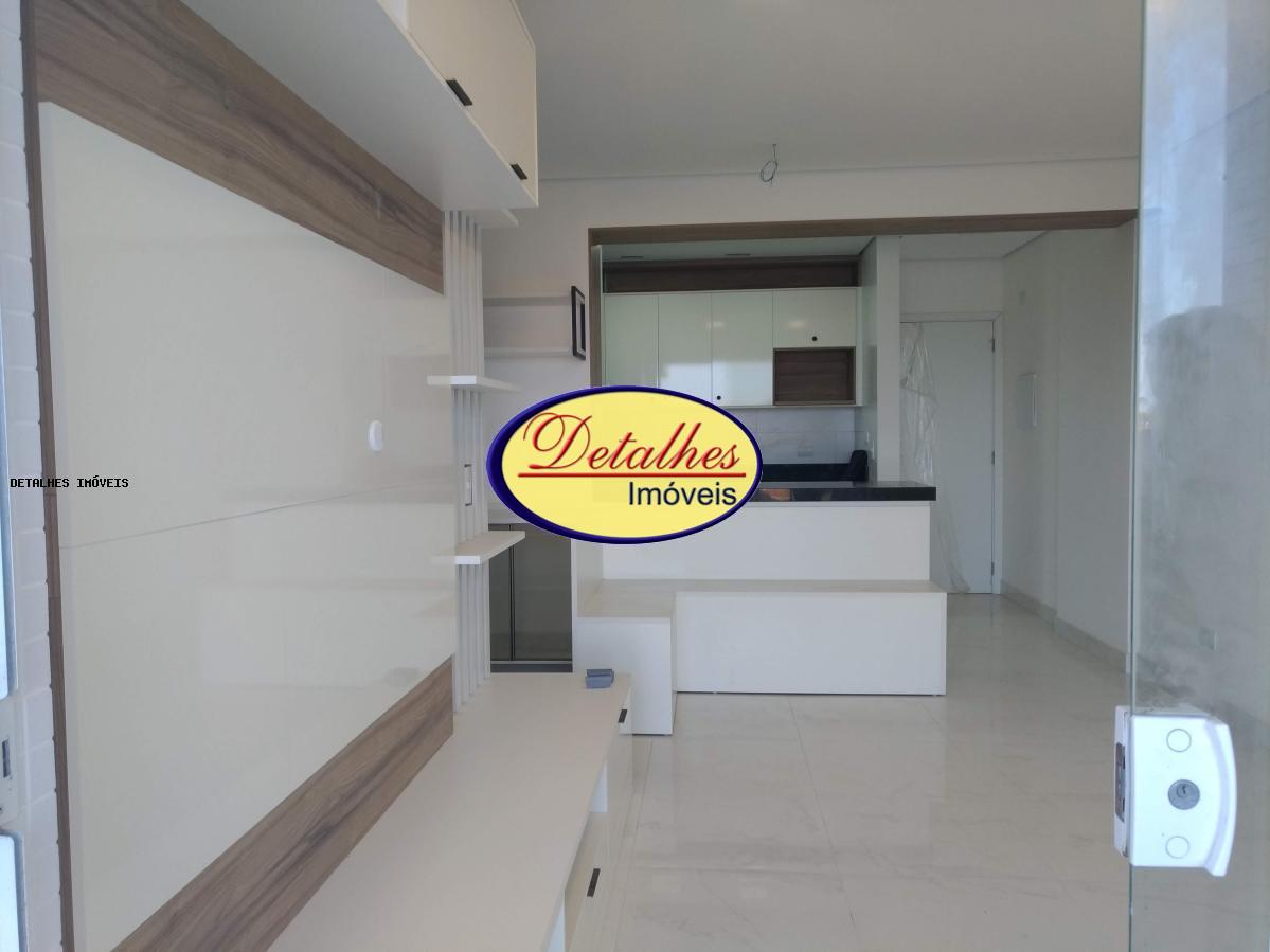 Apartamento à venda com 2 quartos, 74m² - Foto 8