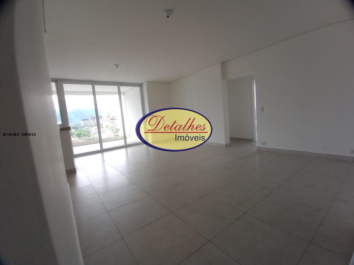 Apartamento à venda com 3 quartos, 130m² - Foto 1