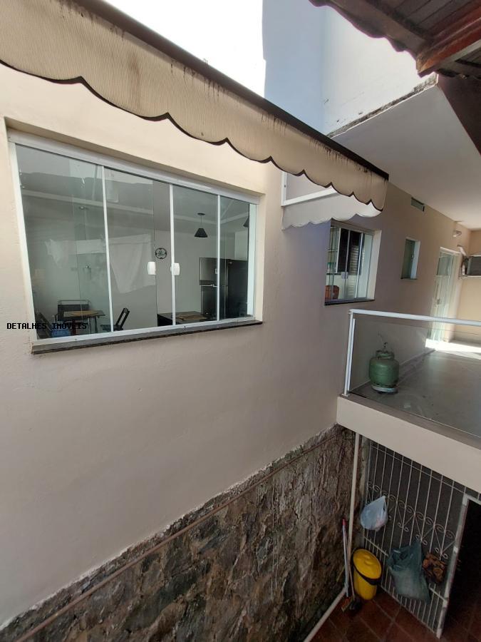 Casa à venda com 5 quartos, 309m² - Foto 20