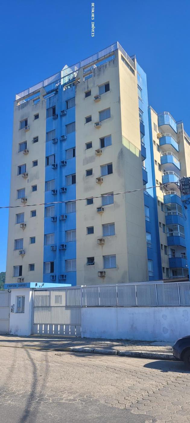 Apartamento à venda com 2 quartos, 72m² - Foto 1