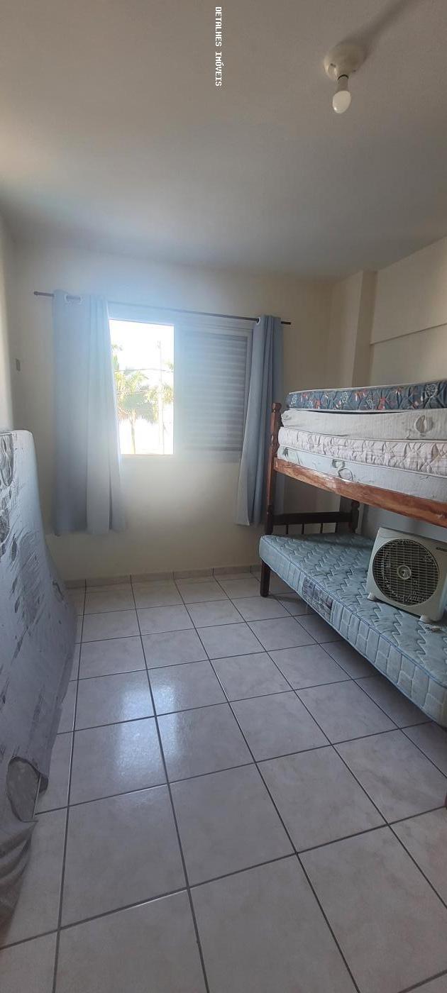 Apartamento à venda com 2 quartos, 72m² - Foto 3