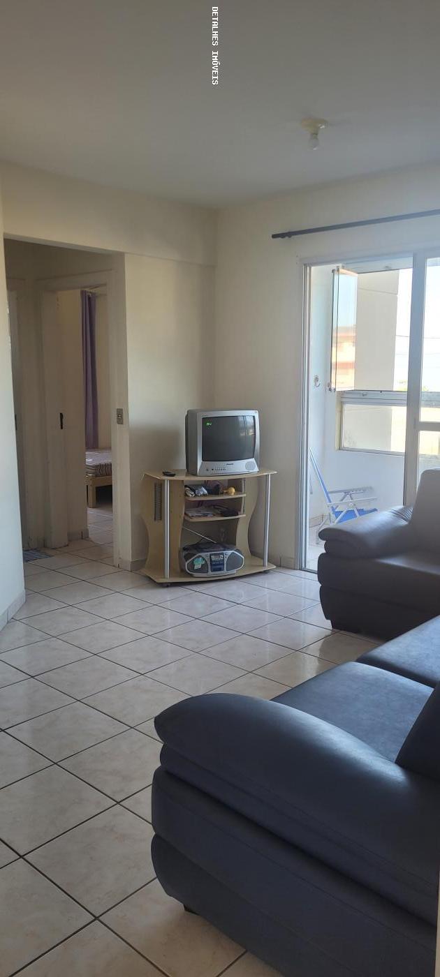 Apartamento à venda com 2 quartos, 72m² - Foto 4