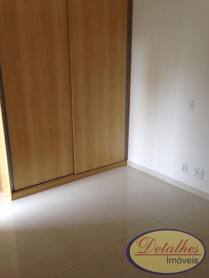 Apartamento para alugar com 2 quartos, 74m² - Foto 4