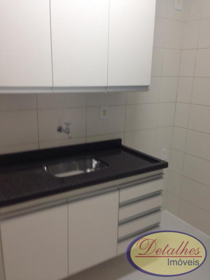 Apartamento para alugar com 2 quartos, 74m² - Foto 2