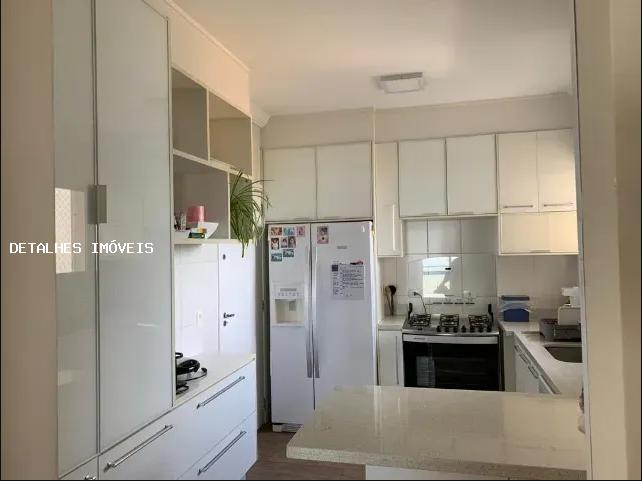 Apartamento à venda com 4 quartos, 156m² - Foto 17