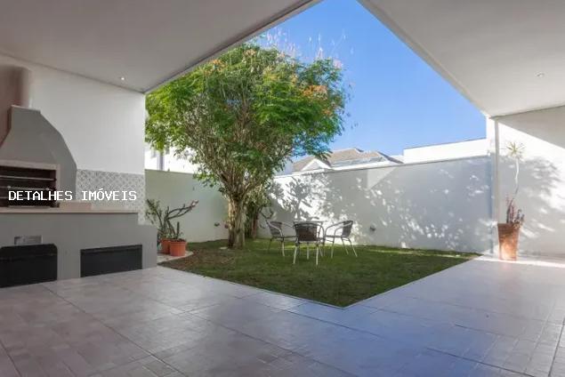 Casa à venda com 3 quartos, 225m² - Foto 6