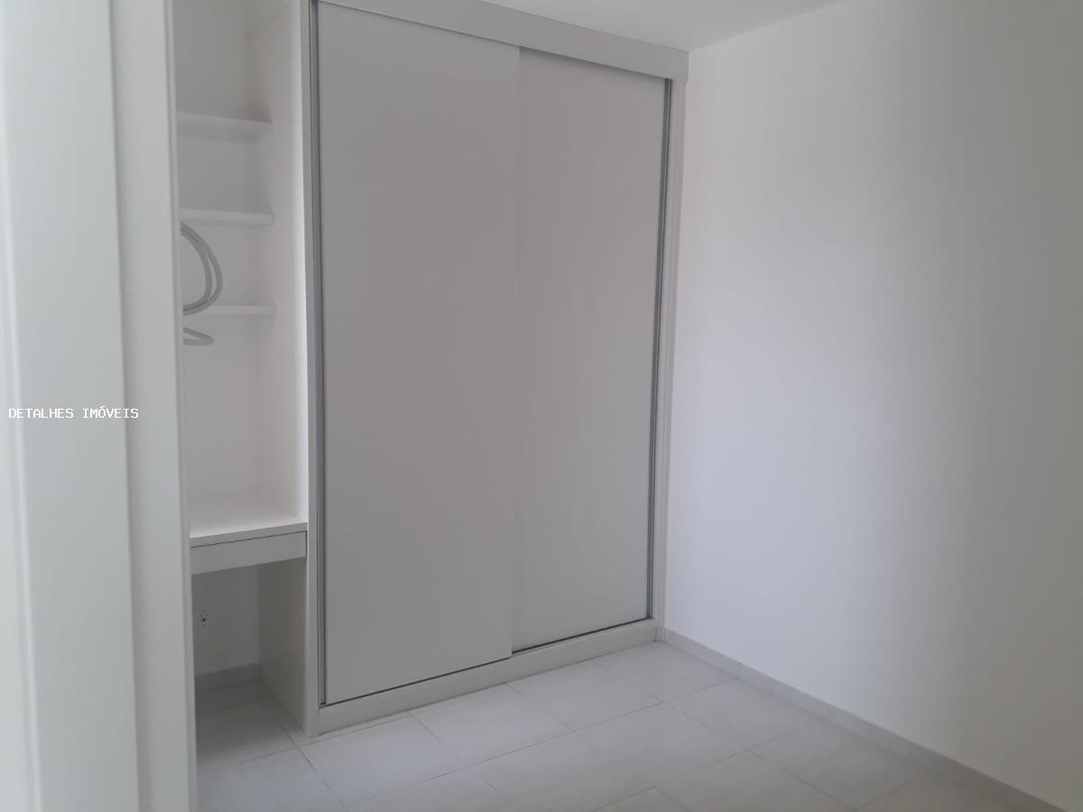 Apartamento para alugar com 2 quartos, 84m² - Foto 15