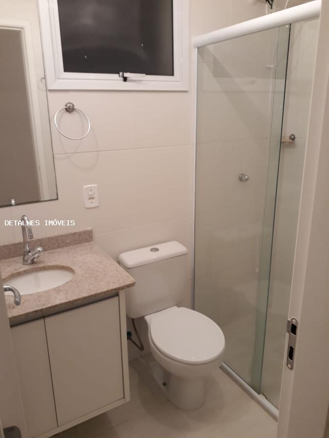 Apartamento para alugar com 2 quartos, 84m² - Foto 17