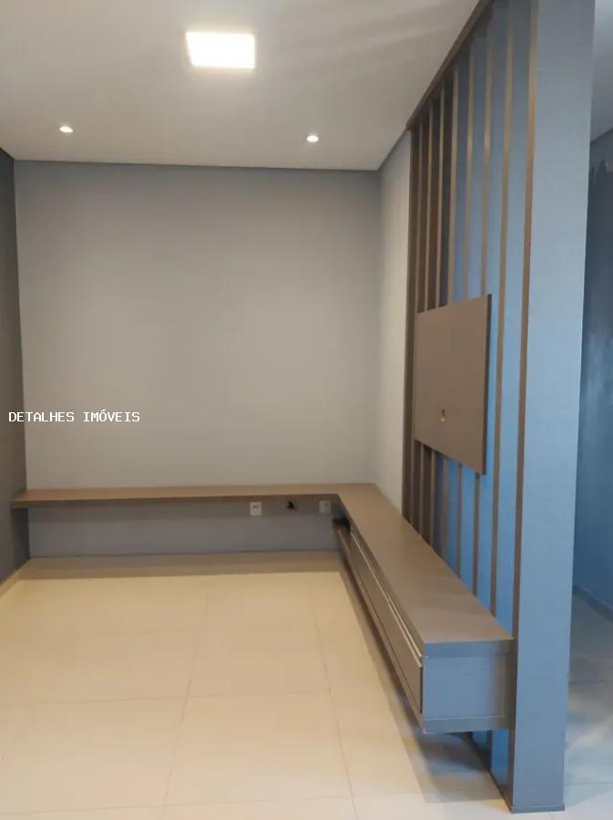 Apartamento à venda com 3 quartos, 81m² - Foto 17