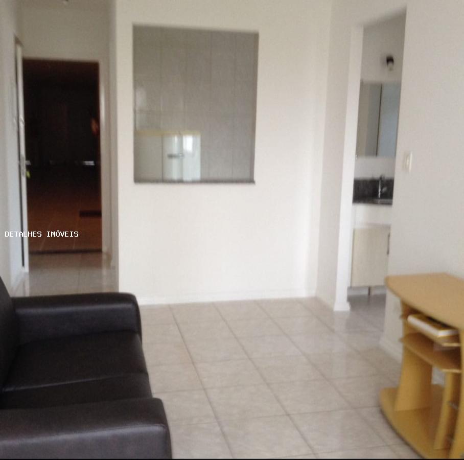 Apartamento para alugar com 1 quarto, 50m² - Foto 1