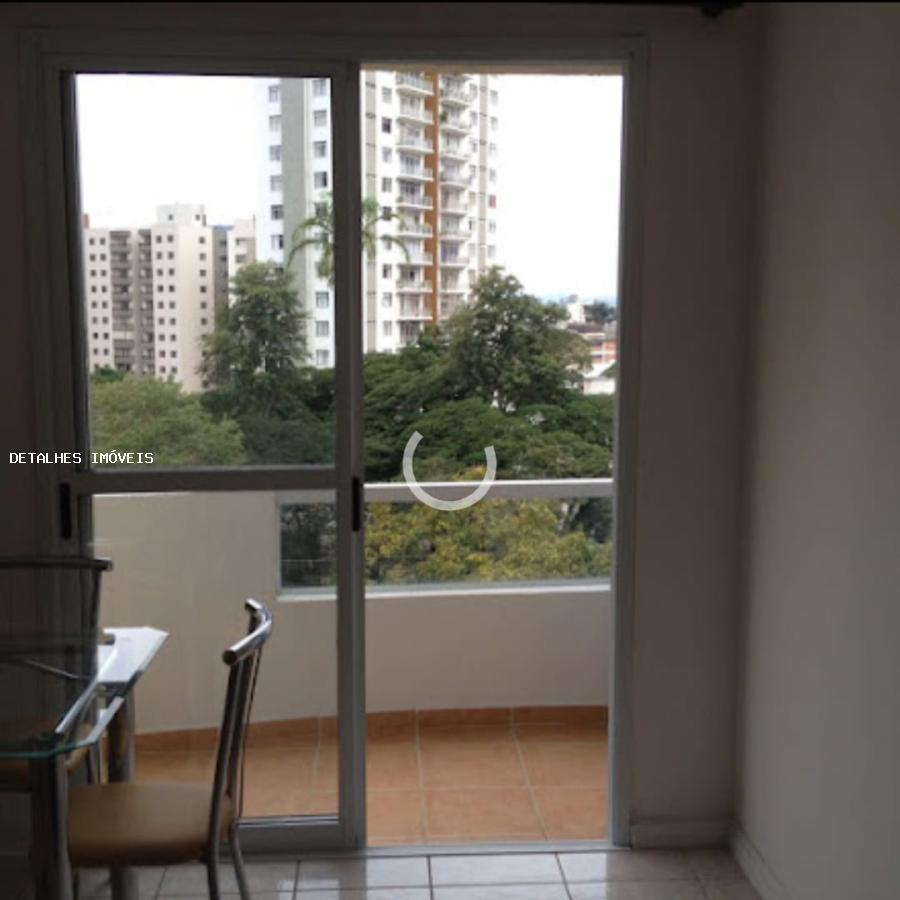 Apartamento para alugar com 1 quarto, 50m² - Foto 3