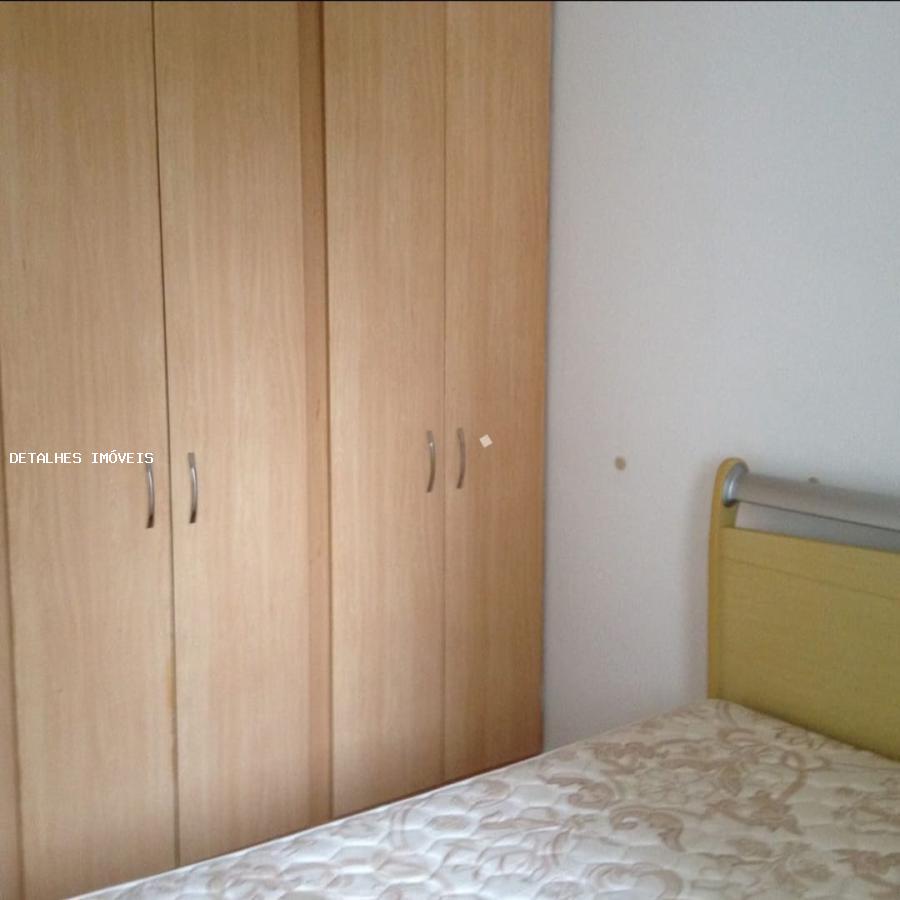 Apartamento para alugar com 1 quarto, 50m² - Foto 5