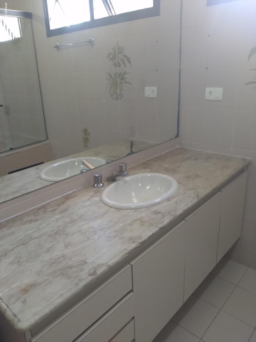 Apartamento para alugar com 4 quartos, 330m² - Foto 19