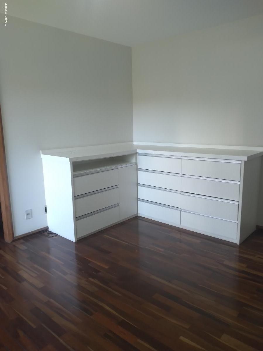 Apartamento para alugar com 4 quartos, 330m² - Foto 23