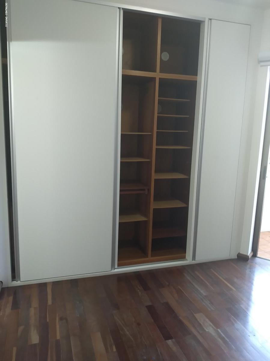 Apartamento para alugar com 4 quartos, 330m² - Foto 28