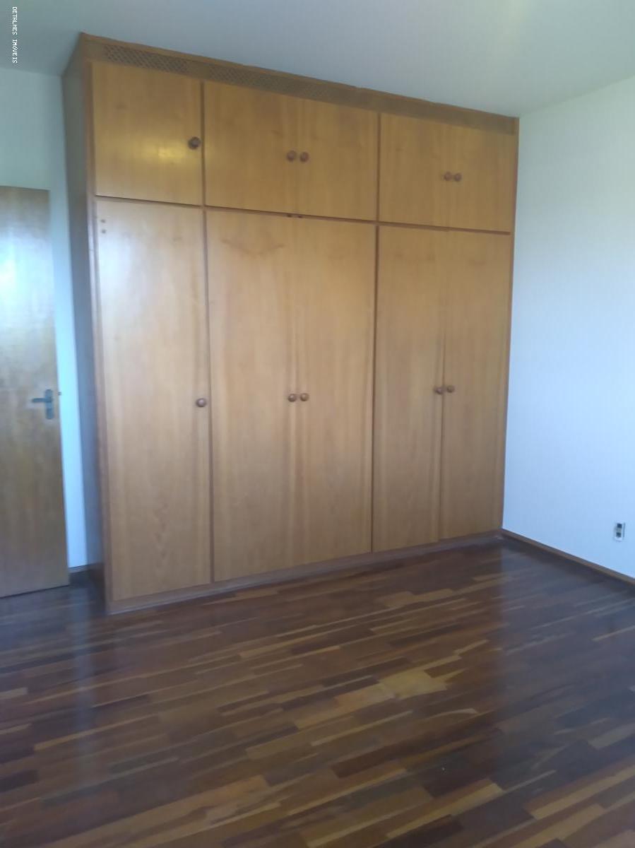 Apartamento para alugar com 4 quartos, 330m² - Foto 34