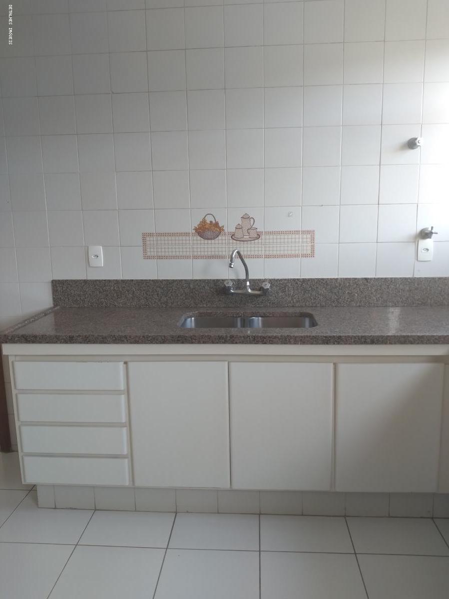 Apartamento para alugar com 4 quartos, 330m² - Foto 49