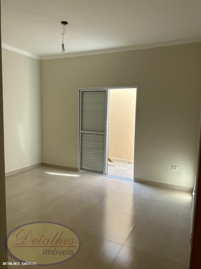 Casa à venda com 3 quartos, 93m² - Foto 10