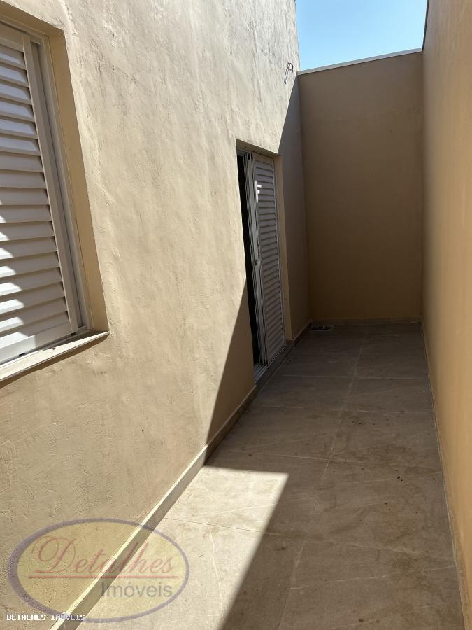 Casa à venda com 3 quartos, 93m² - Foto 14