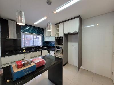 Casa de Condomínio à venda com 4 quartos, 250m² - Foto 8