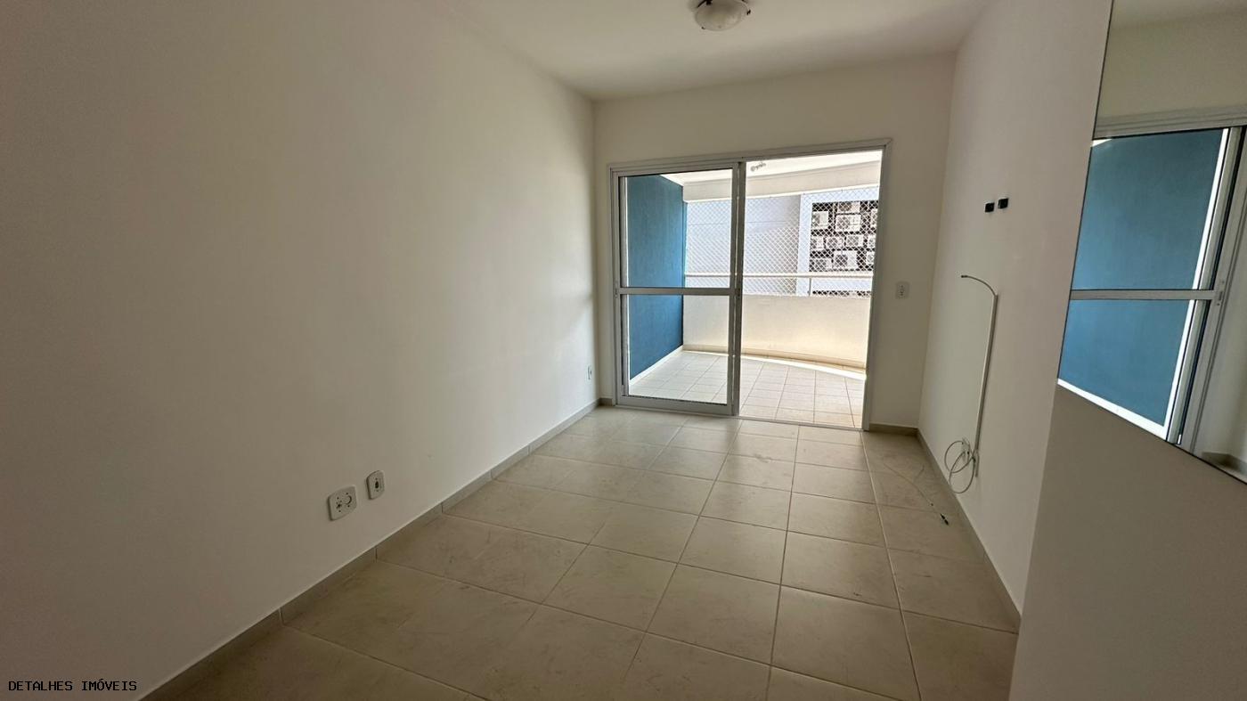 Apartamento para alugar com 2 quartos, 68m² - Foto 7