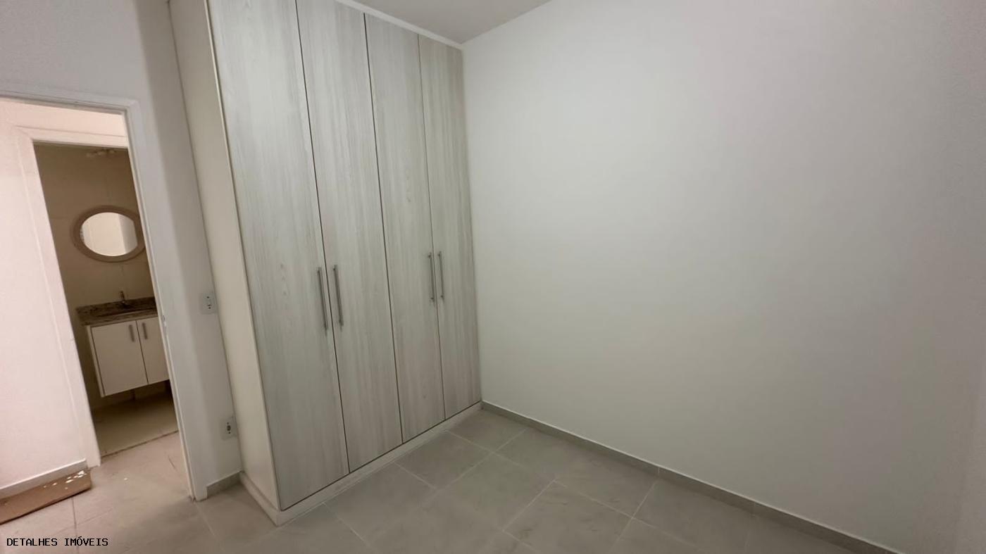 Apartamento para alugar com 2 quartos, 68m² - Foto 13