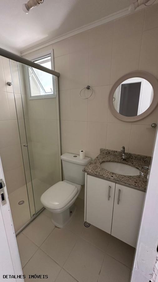 Apartamento para alugar com 2 quartos, 68m² - Foto 15