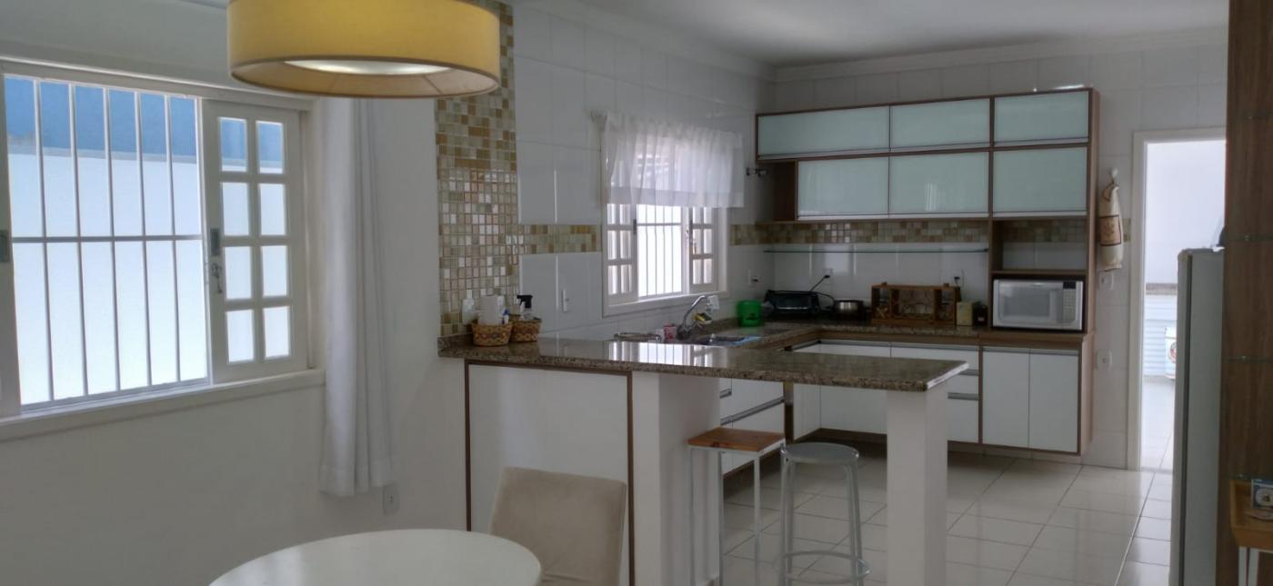 Casa à venda com 3 quartos, 126m² - Foto 18