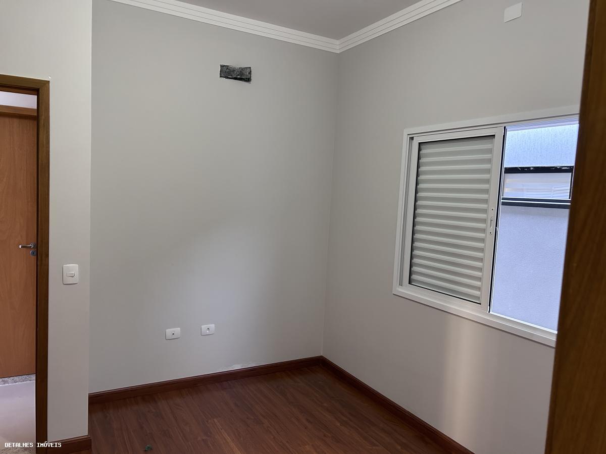 Casa de Condomínio à venda com 3 quartos, 260m² - Foto 17