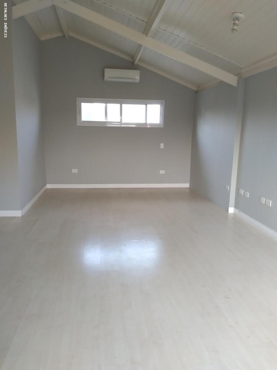 Casa à venda com 5 quartos, 330m² - Foto 34