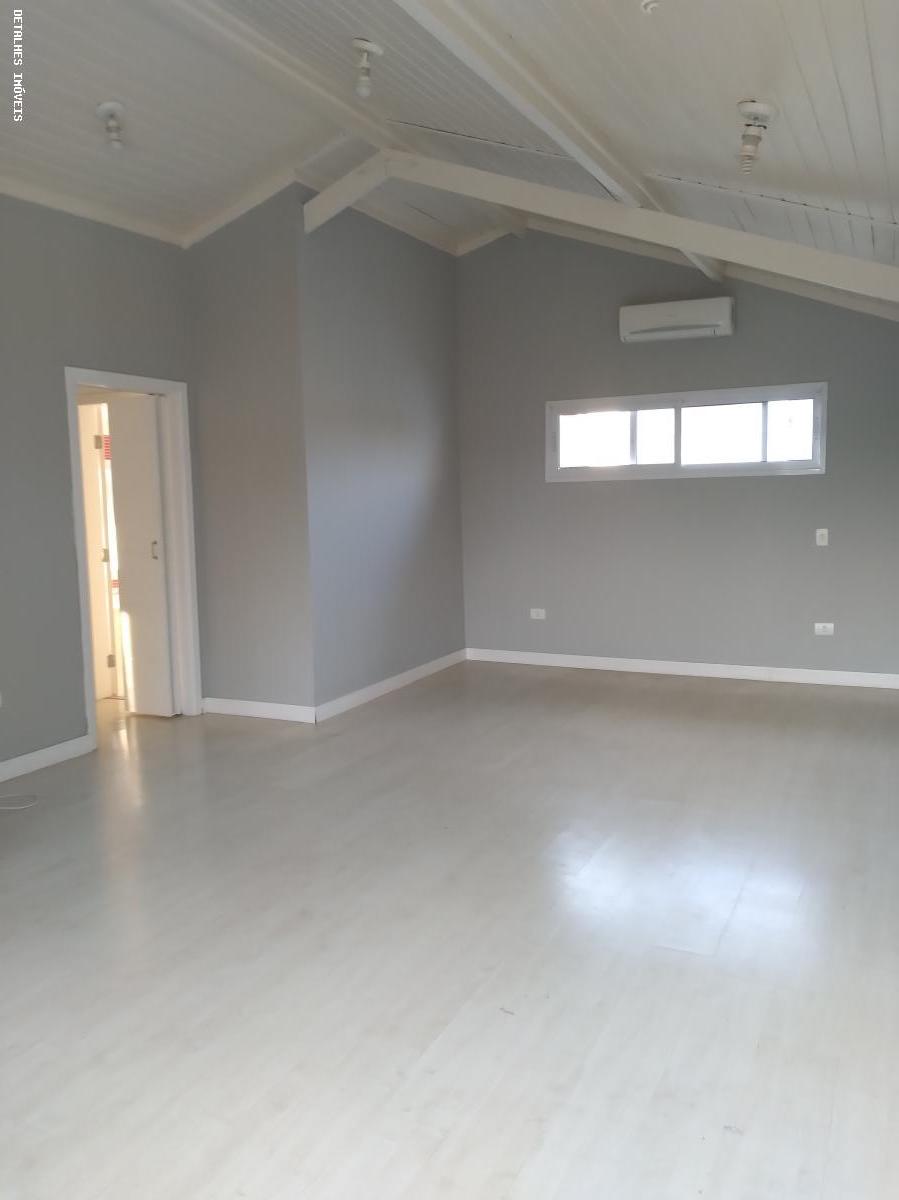 Casa à venda com 5 quartos, 330m² - Foto 35