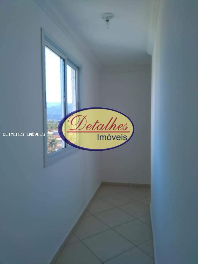 Apartamento para alugar com 4 quartos, 180m² - Foto 12