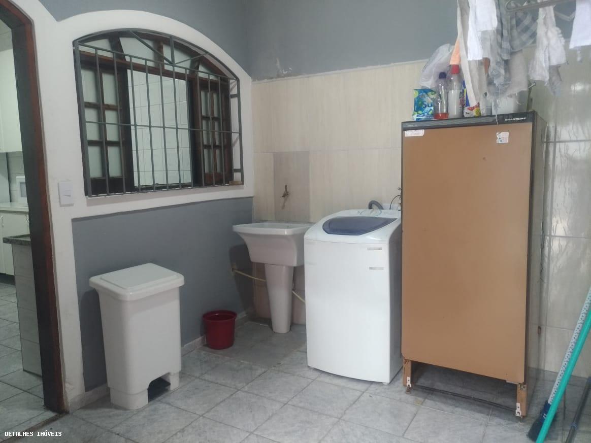 Casa à venda com 3 quartos, 313m² - Foto 21